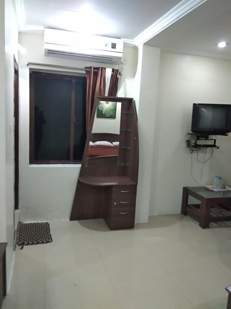 Sai Tirumala Residency ตีรูปาติ ภายนอก รูปภาพ